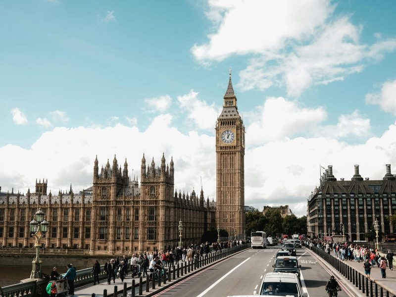 Londra’da Big Ben ve Parlamento binası